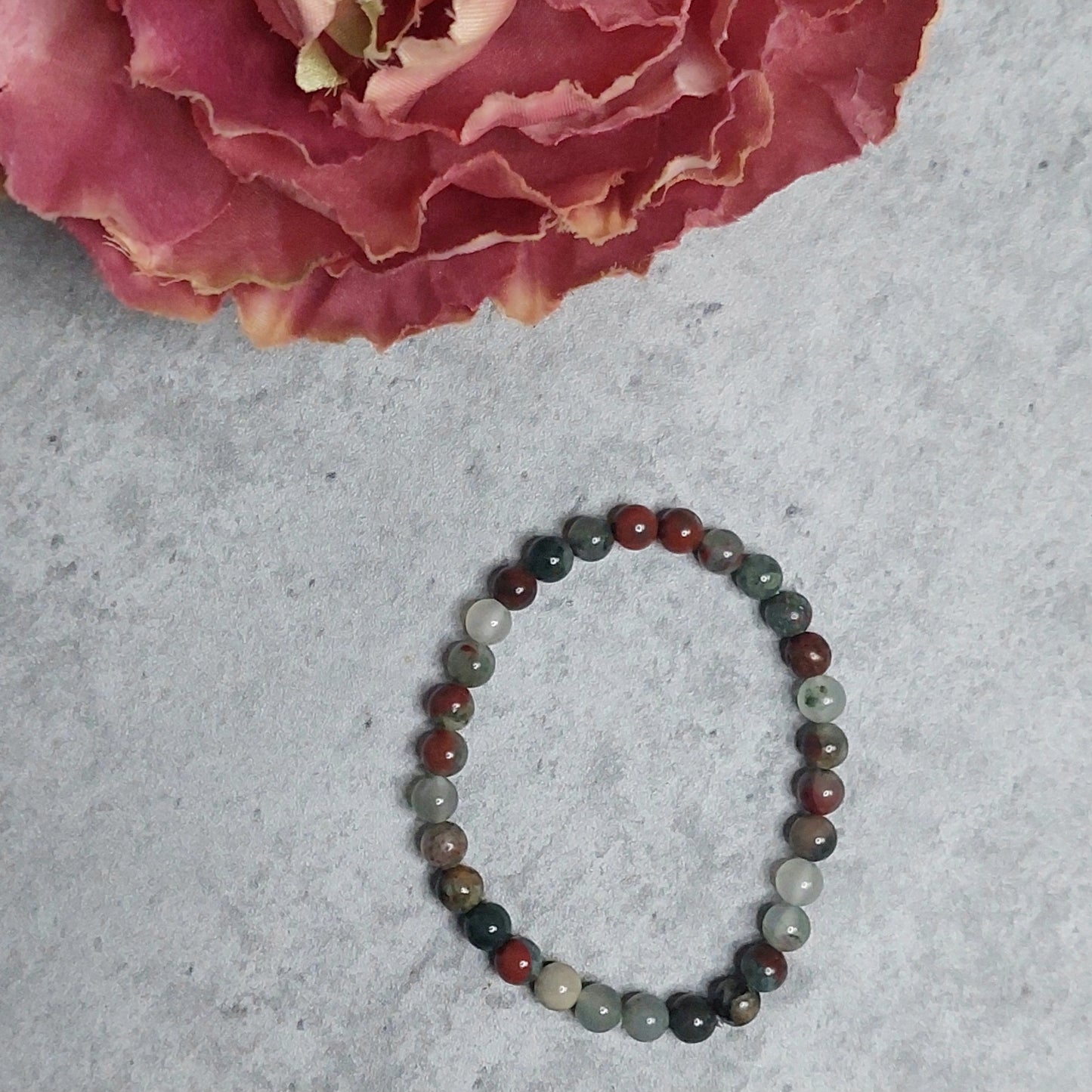 Rannekoru 6mm african blood stone