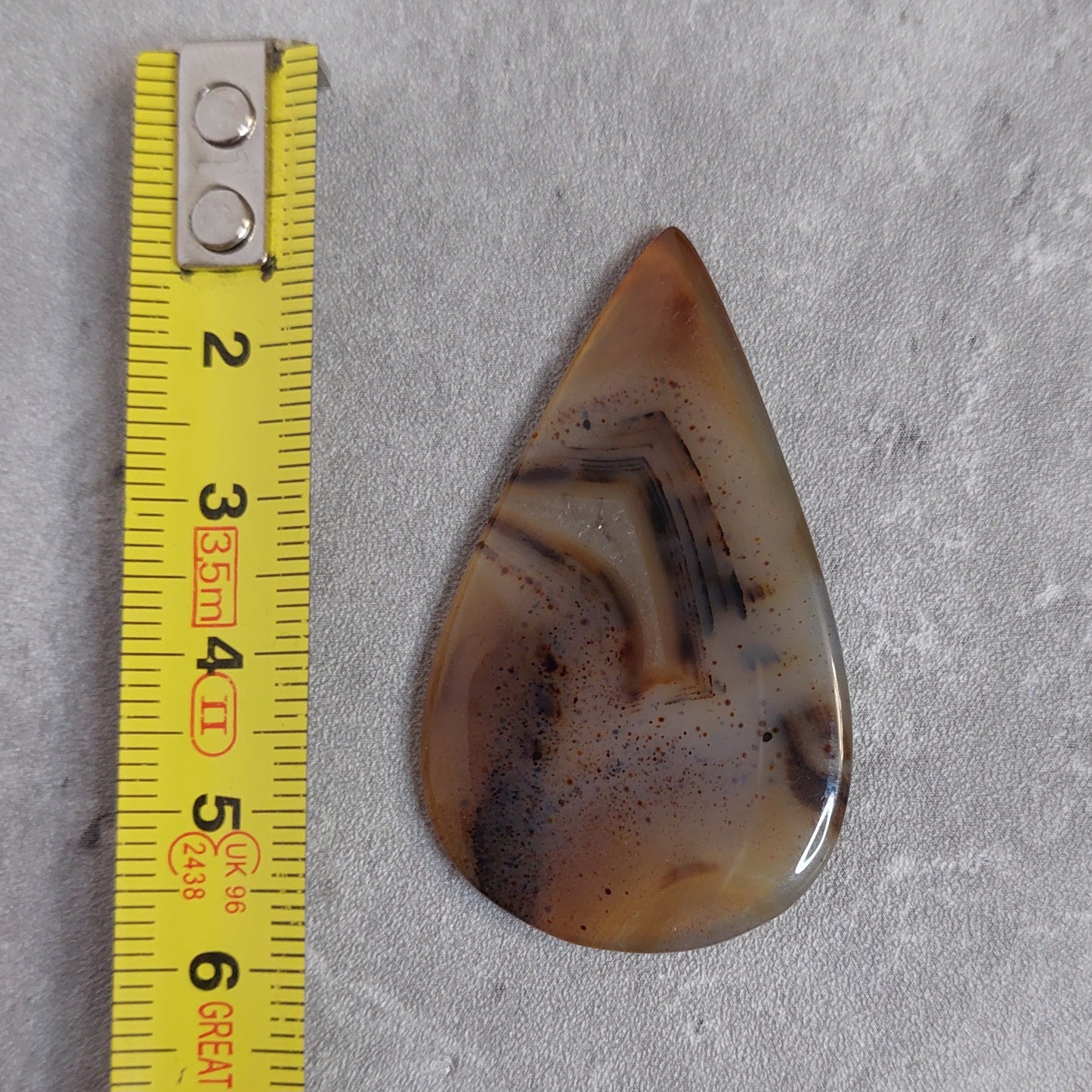 Kapussi, pisara dentriittinen akaatti 49x28x3mm