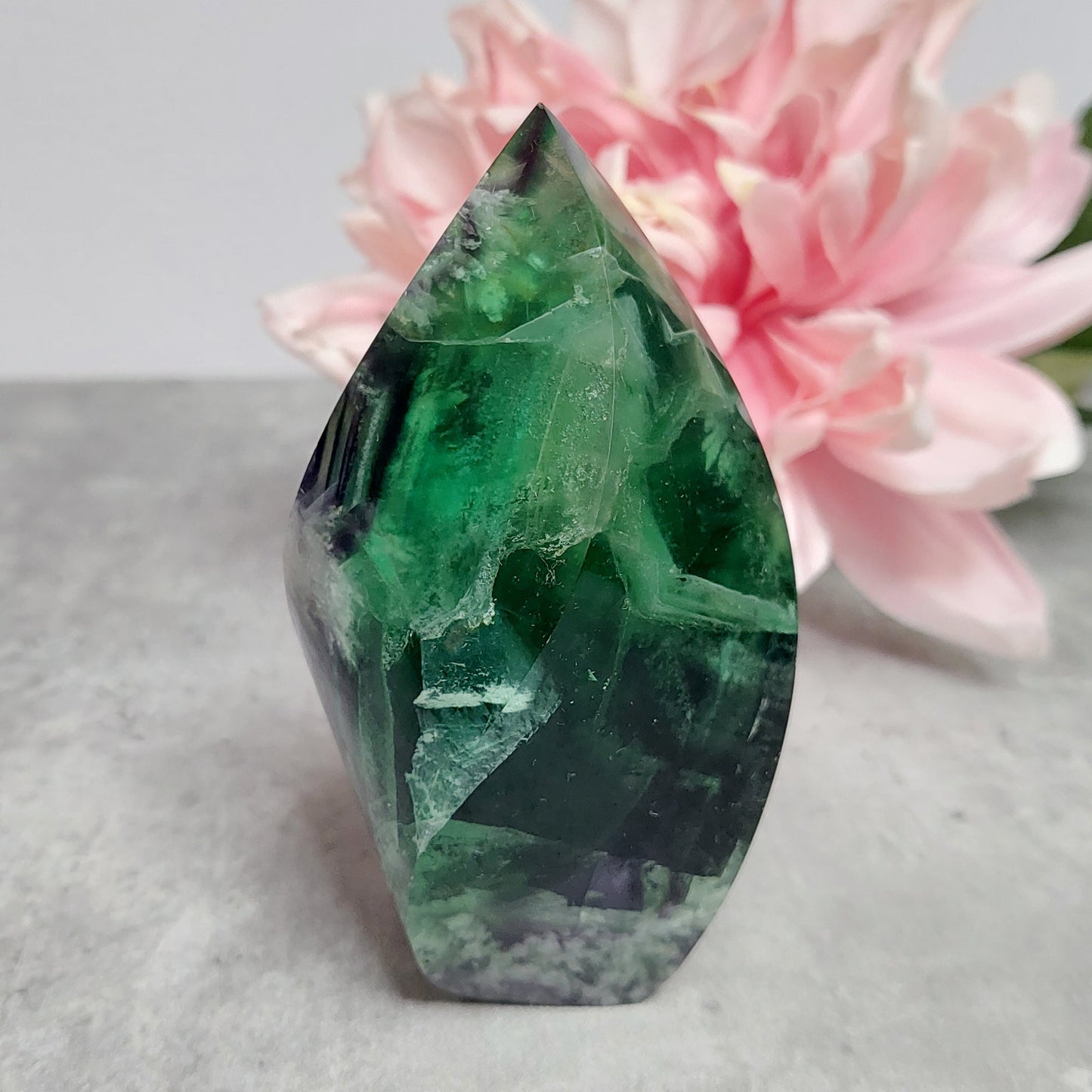 Liekki, lumihiutalefluoriitti 10,5cm