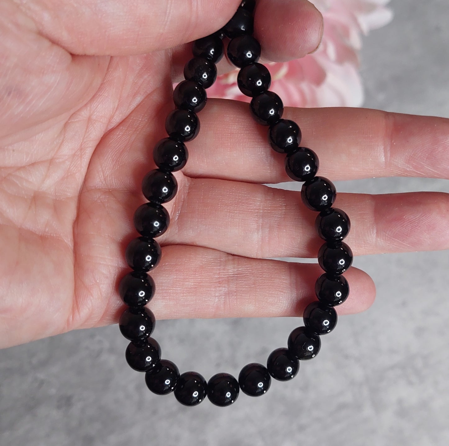 Helmiä 8mm, obsidiaani 37cm nauha