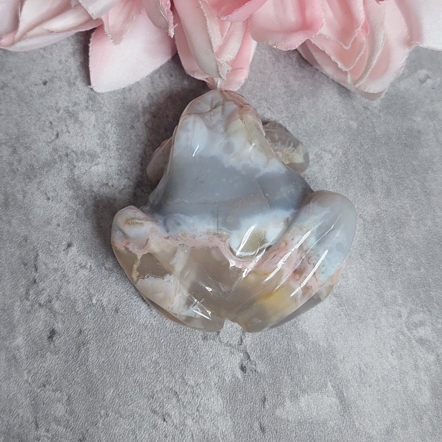 Sammakko, kukka-akaatti