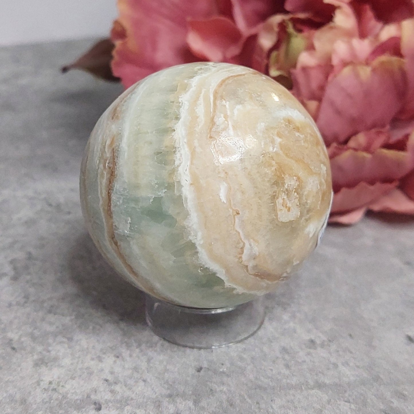 Pallo, karibiankalsiitti 6cm