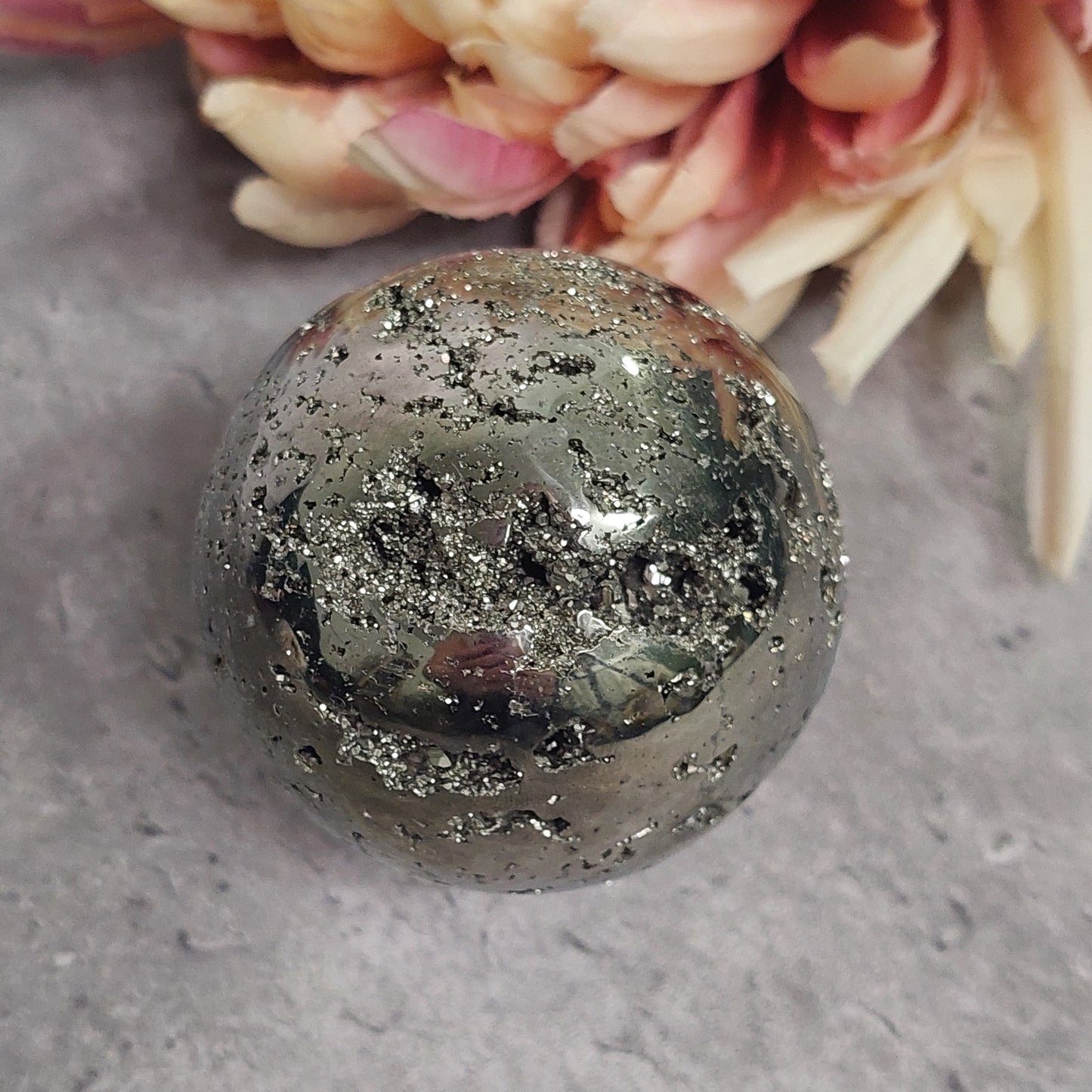 Pallo, pyriitti 5,5cm