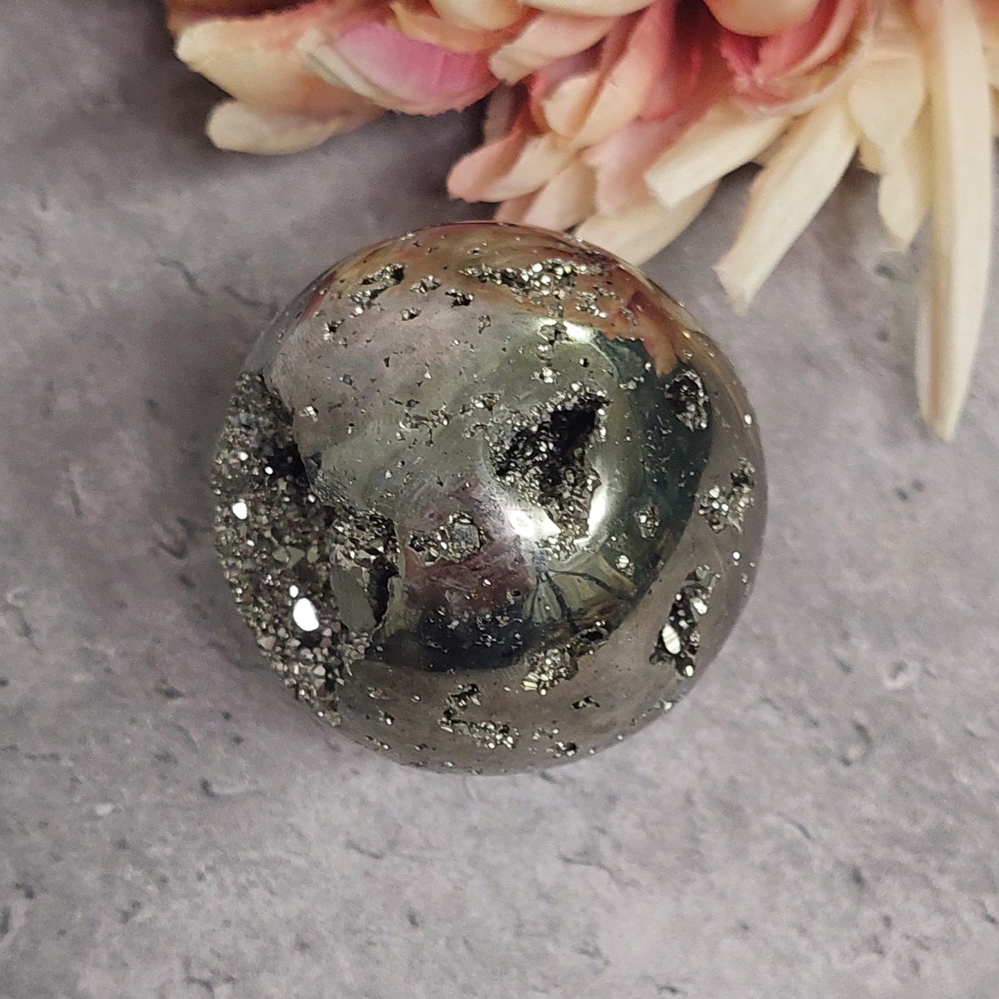 Pallo, pyriitti 5,5cm