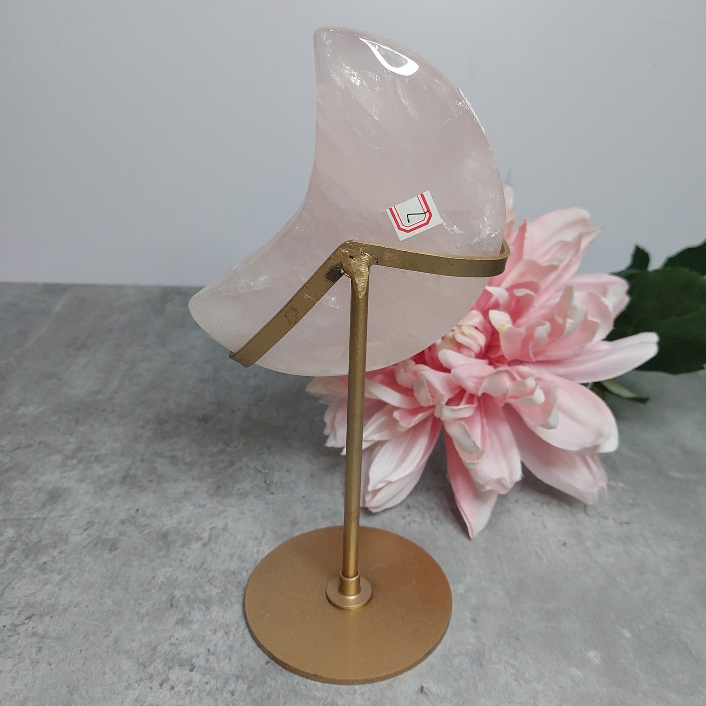 Ruusukvartsi kuu jalassa