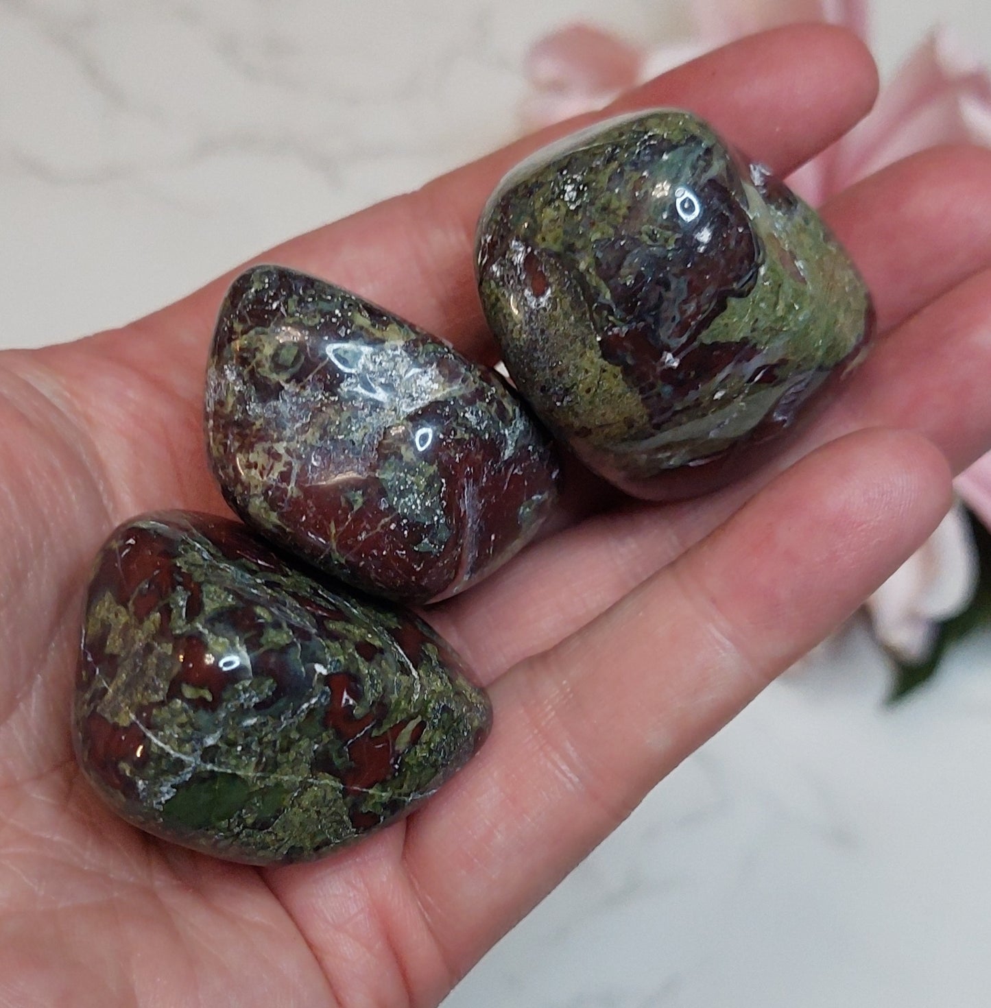 Rumpuhiottu Dragon Blood Jaspis