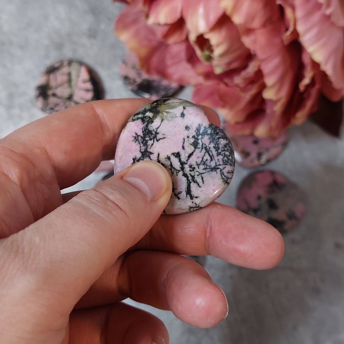 Huolikivi, sydän rodoniitti (B3.1)