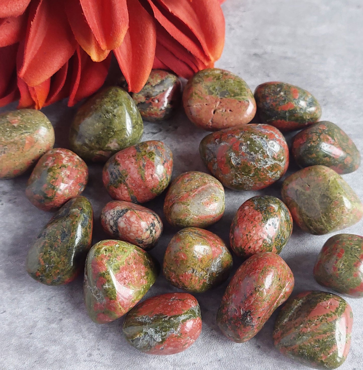 Rumpuhiottu Unakiitti