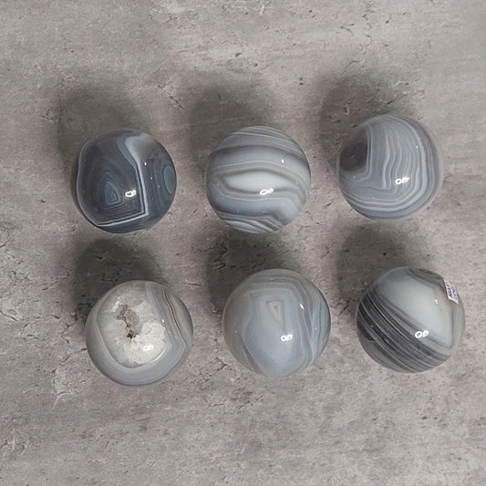 Pallo, akaatti 4,5cm useita