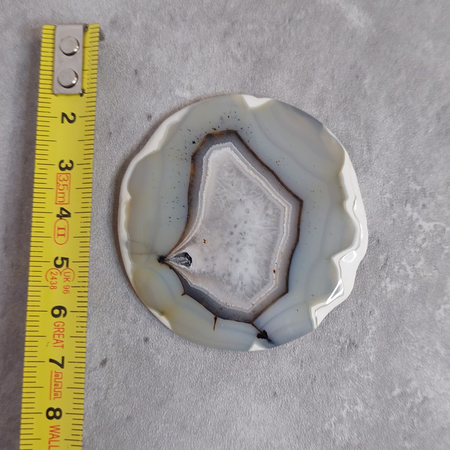 Kapussi, pyöreä dentriittinen akaatti 56x53x4mm
