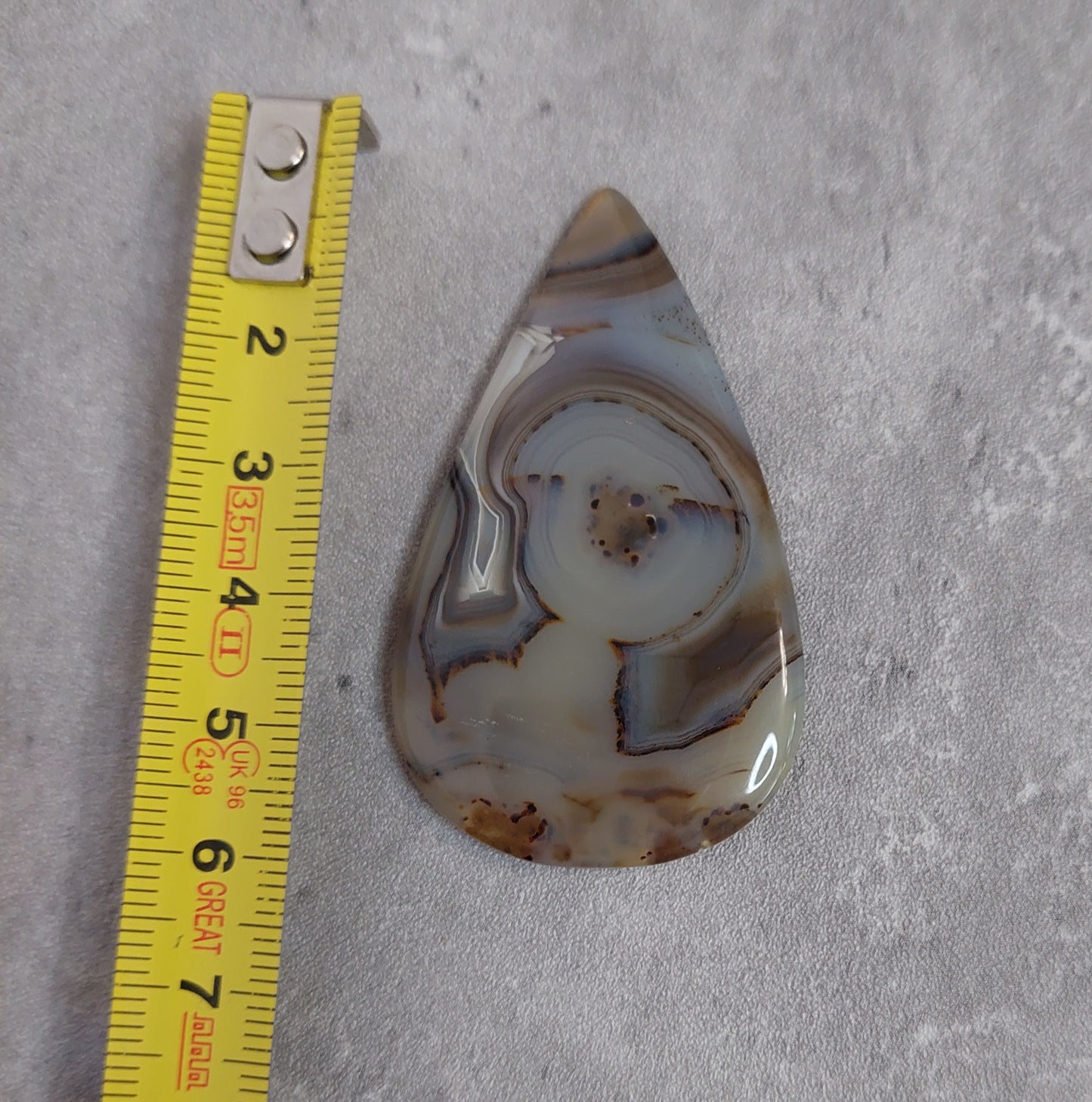 Kapussi, pisara dentriittinen akaatti 56x33x3mm