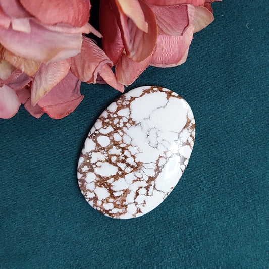 Kapussi, Ovaali Wild Horse Jasper 50x36.5x6mm
