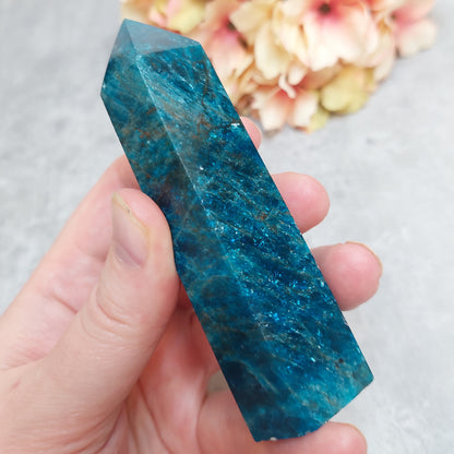 Torni, apatiitti 10cm