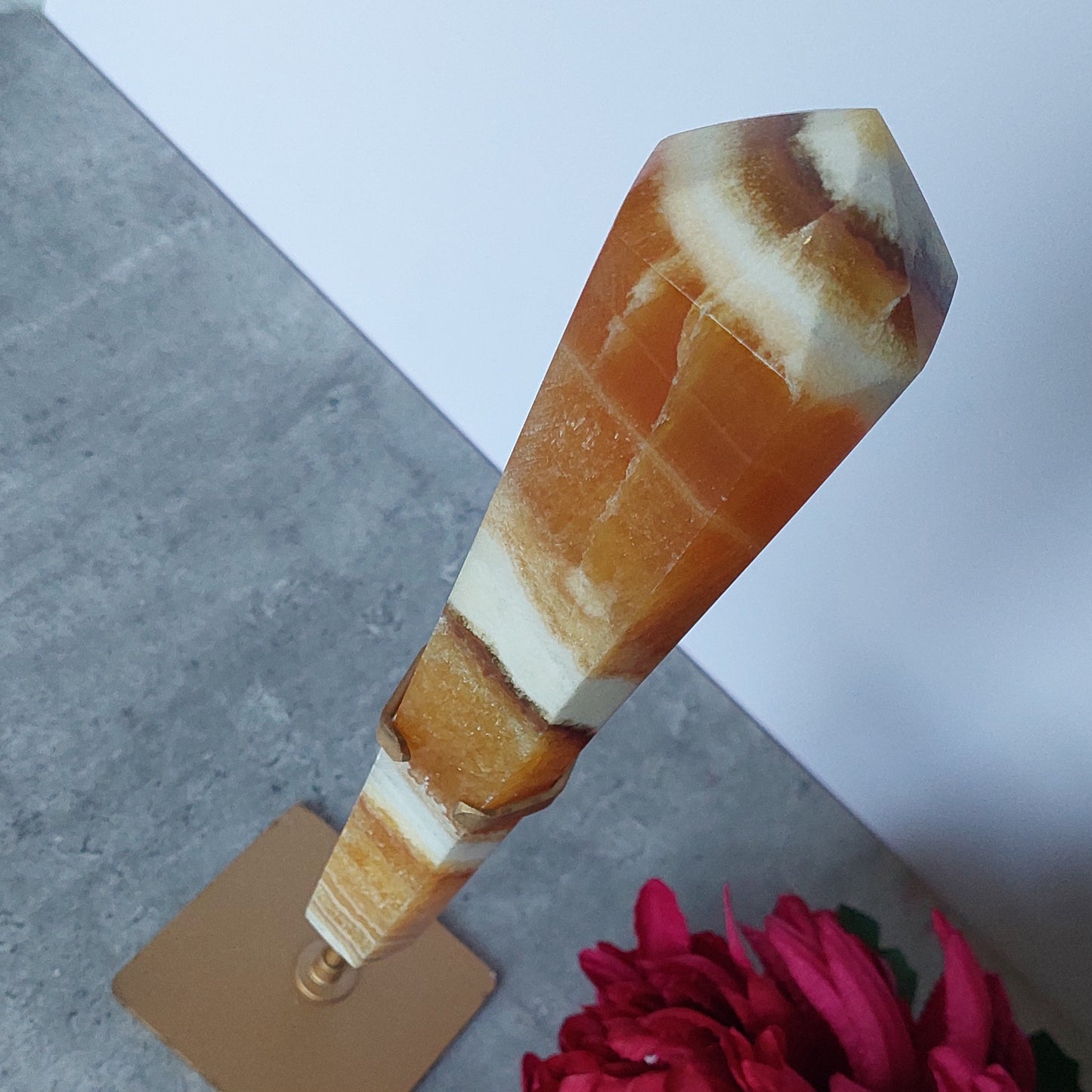 Appelsiinikalsiitti wand