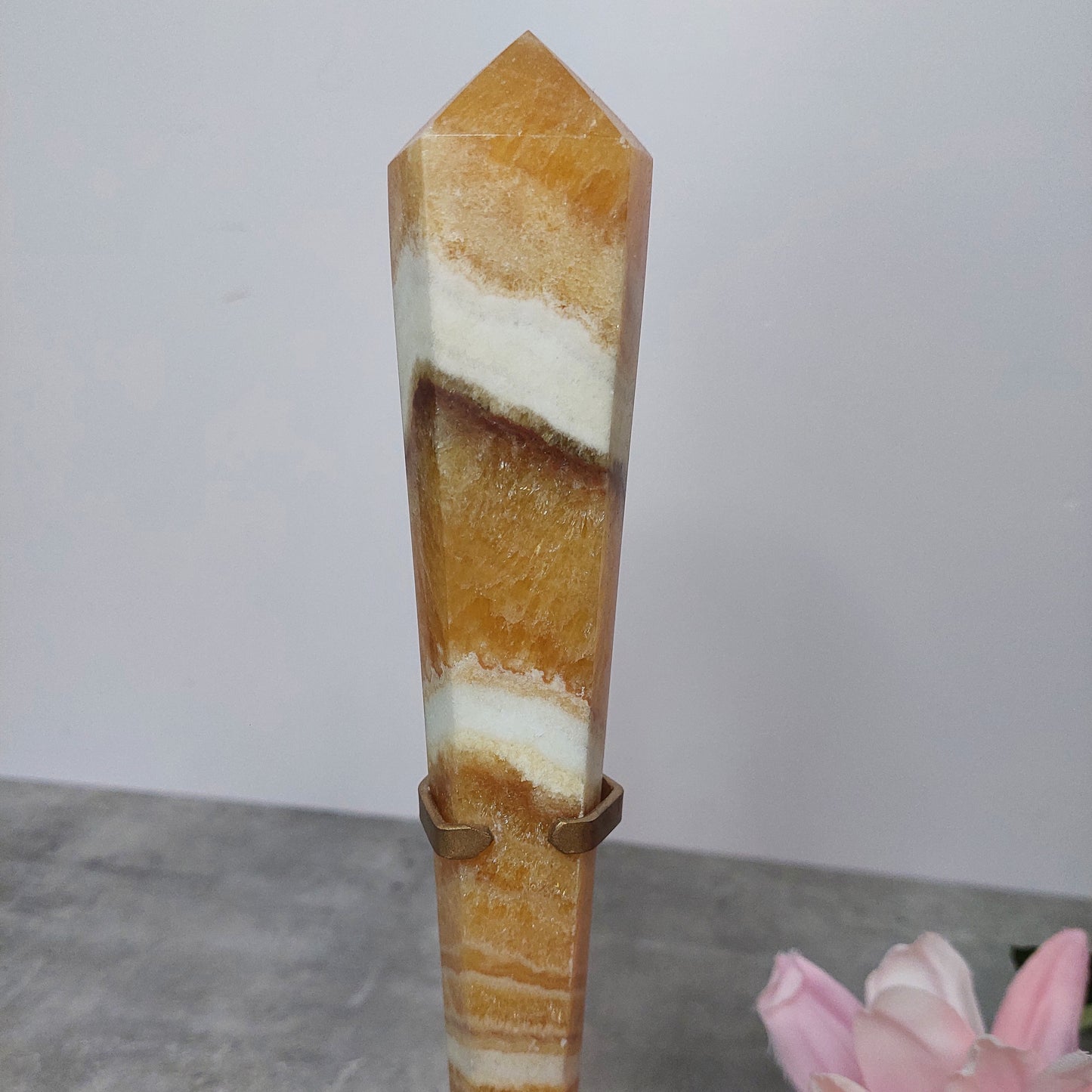 Appelsiinikalsiitti wand