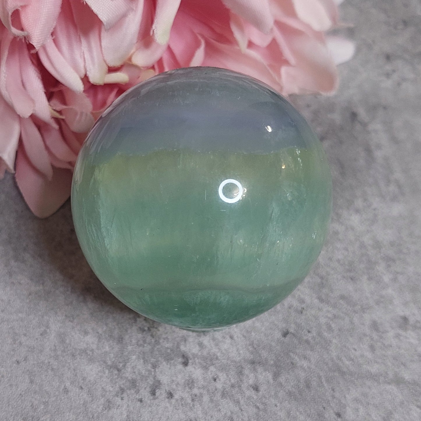 Pallo, laventeli fluoriitti 5,7cm