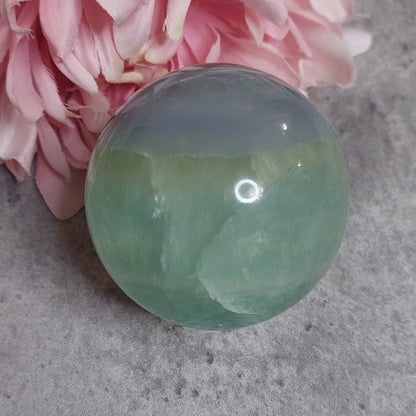 Pallo, laventeli fluoriitti 5,7cm