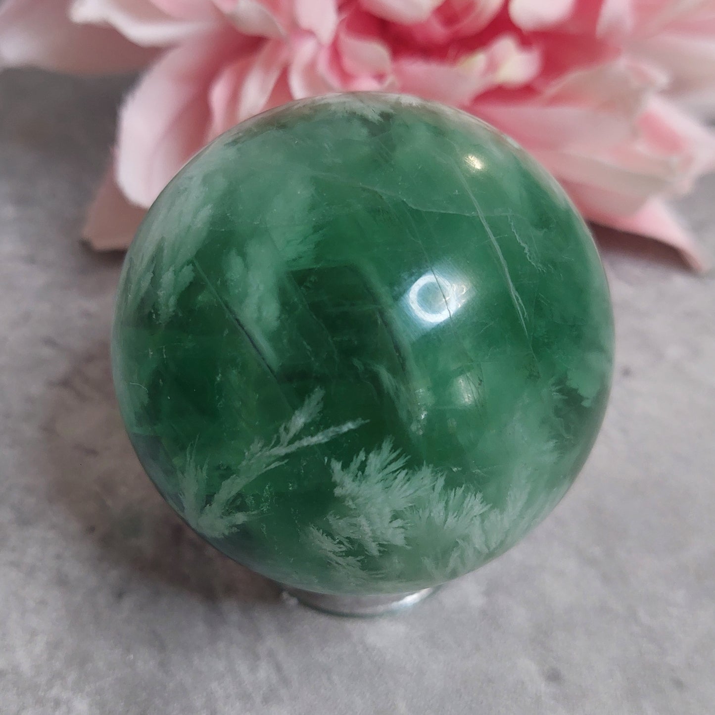 Pallo, lumihiutale fluoriitti 6,2cm