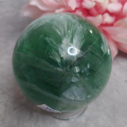 Pallo, lumihiutale fluoriitti 6,2cm