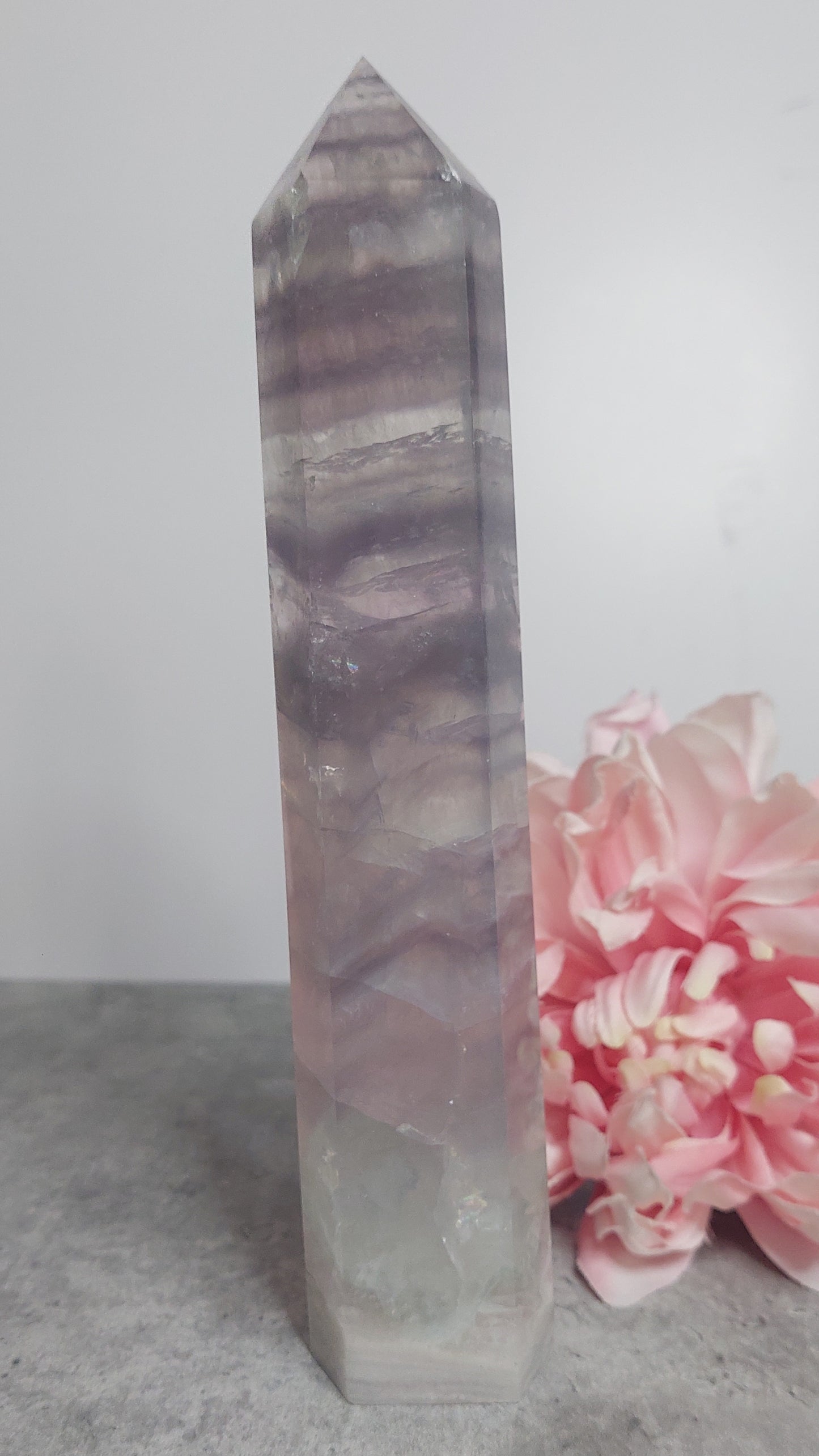 Torni, vaaleanvioletti fluoriitti 21cm