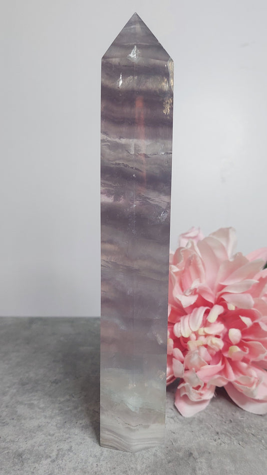 Torni, vaaleanvioletti fluoriitti 21cm