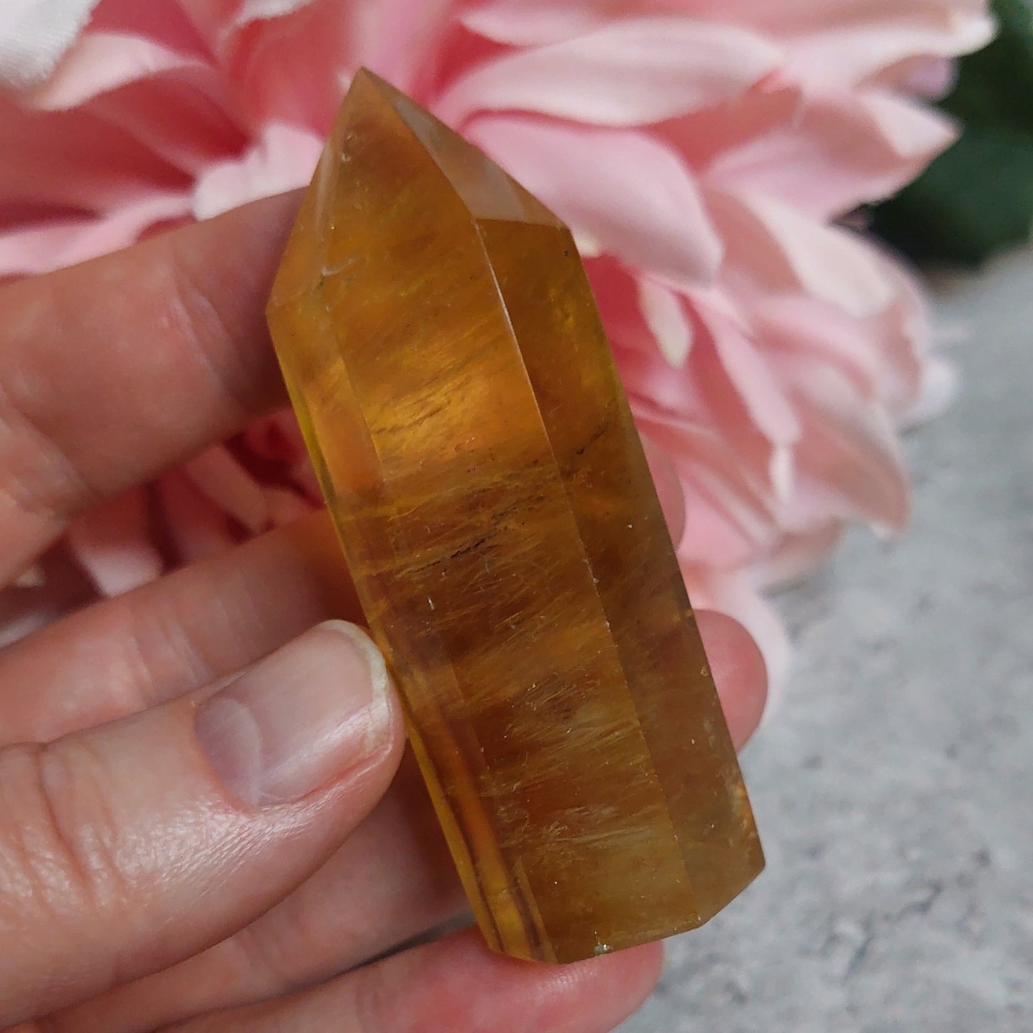 Torni, keltainen fluoriitti 6,5cm