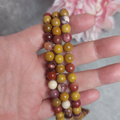 Helmiä 8mm, mokaiiti 38cm nauha
