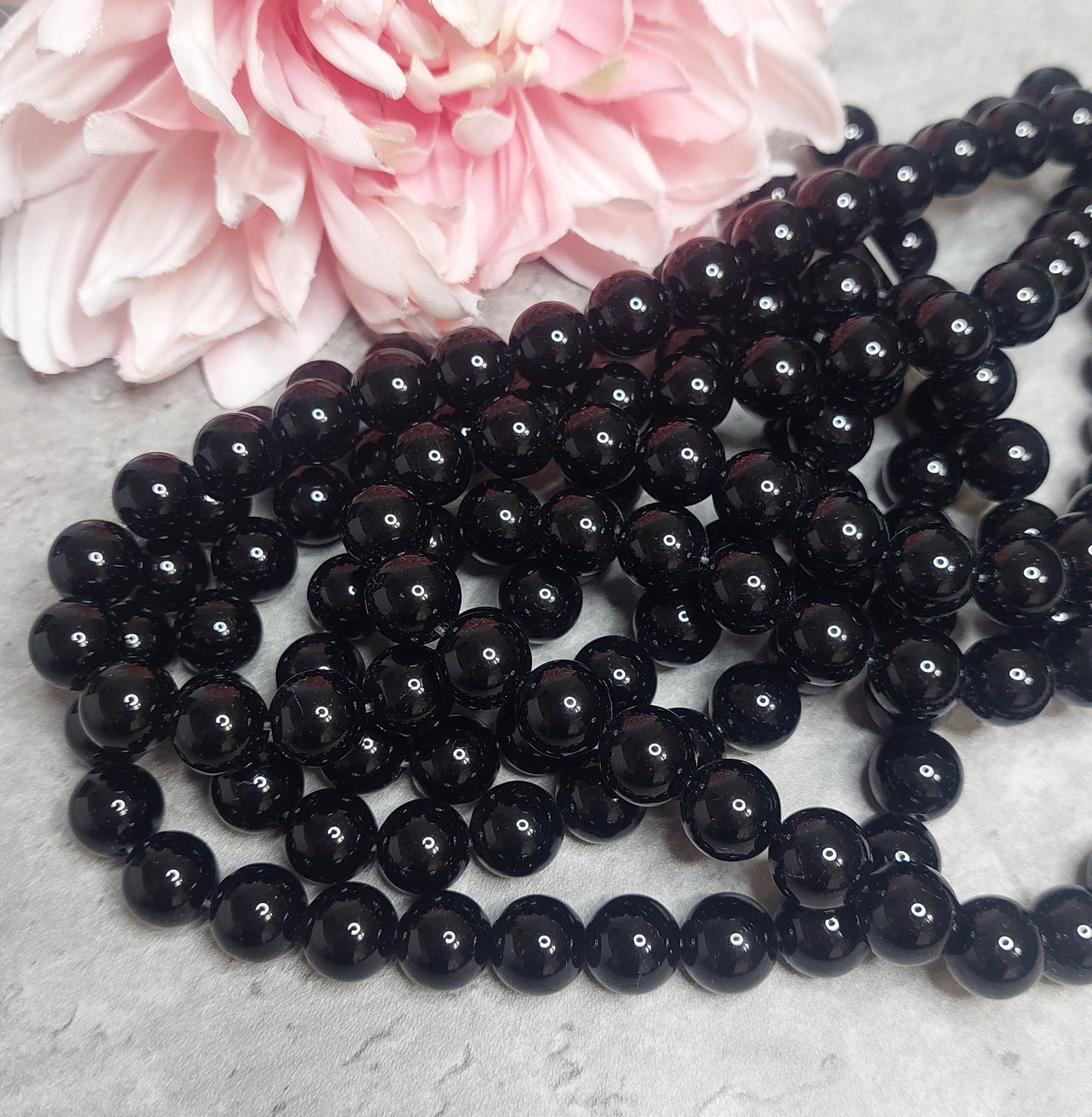 Helmiä 12mm, obsidiaani 37cm nauha