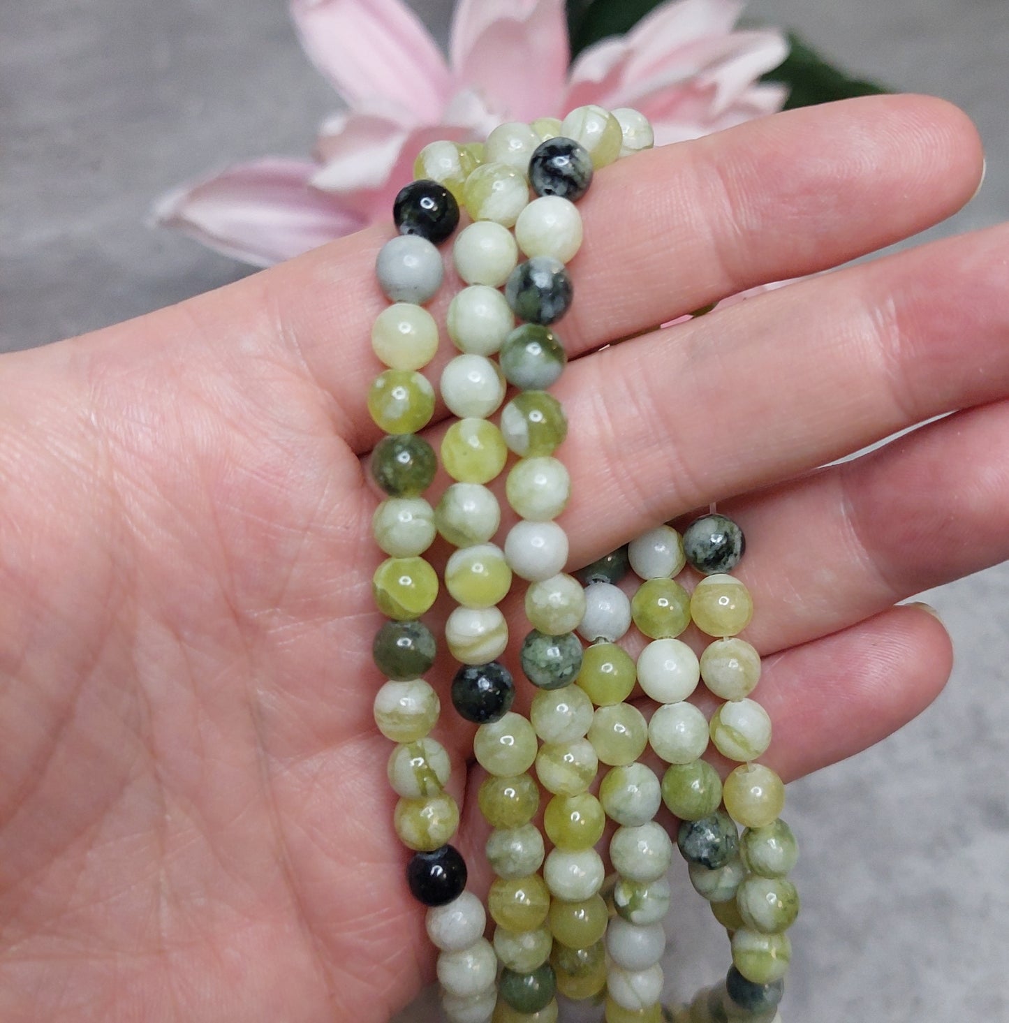 Helmiä 6mm, lemon jade 38cm nauha