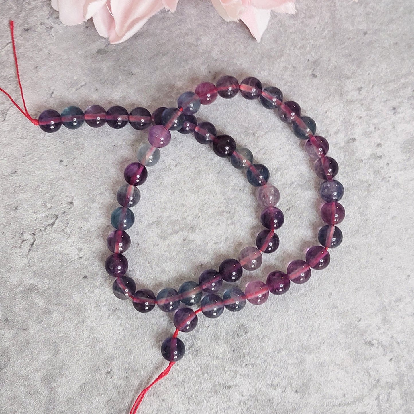 Helmiä 7mm, fluoriitti "violetti/sininen" 37cm nauha
