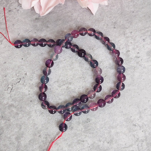 Helmiä 7mm, fluoriitti "violetti/sininen" 37cm nauha