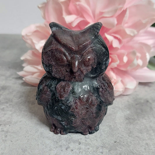 Pöllö, garnet/fireworks jasper  8cm