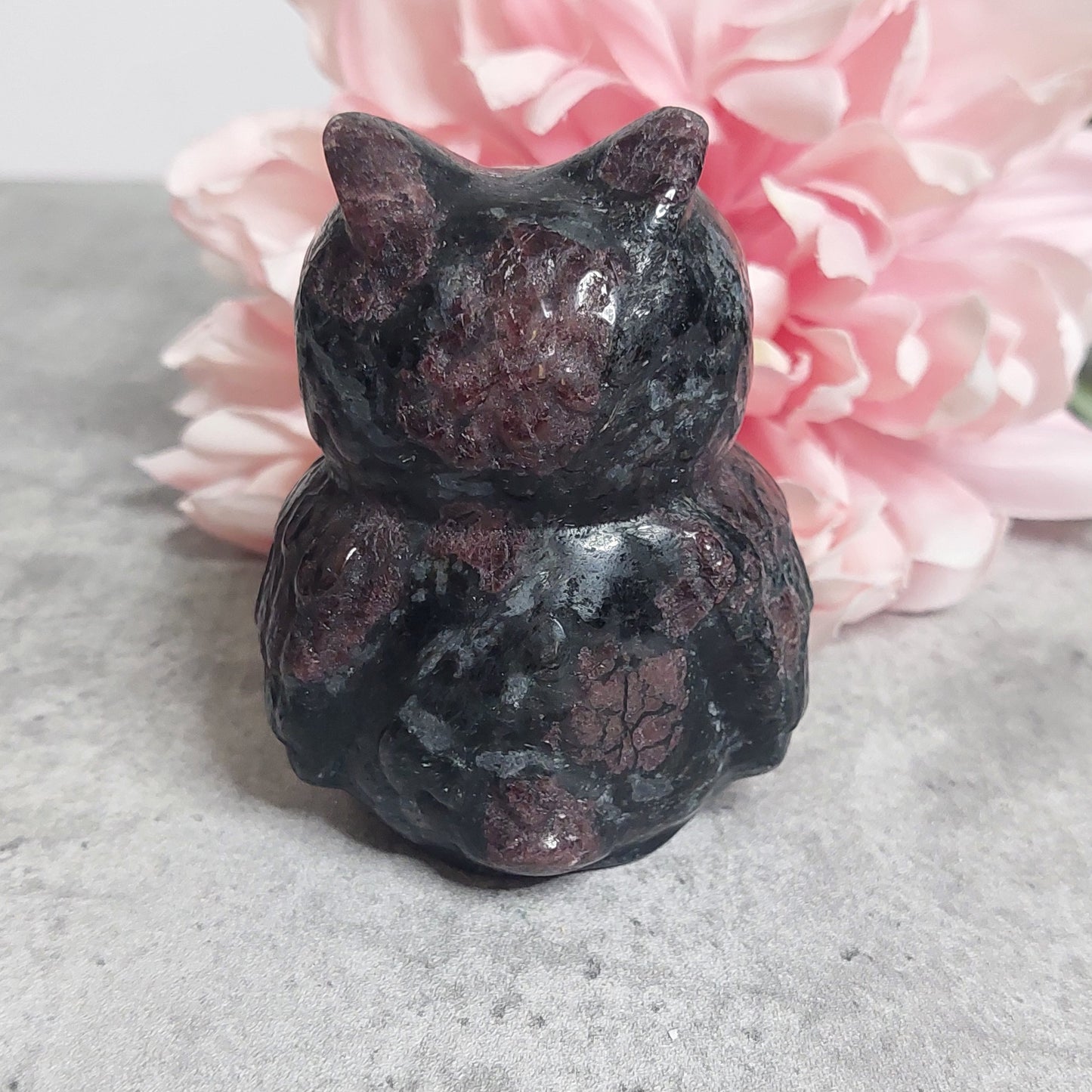 Pöllö, garnet/fireworks jasper  8cm