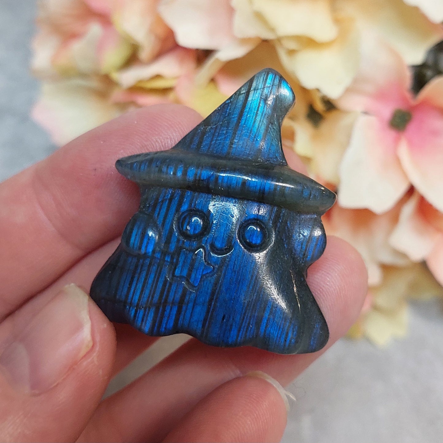 Haamu, labradoriitti