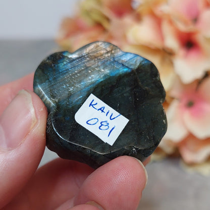 Ruusu, labradoriitti