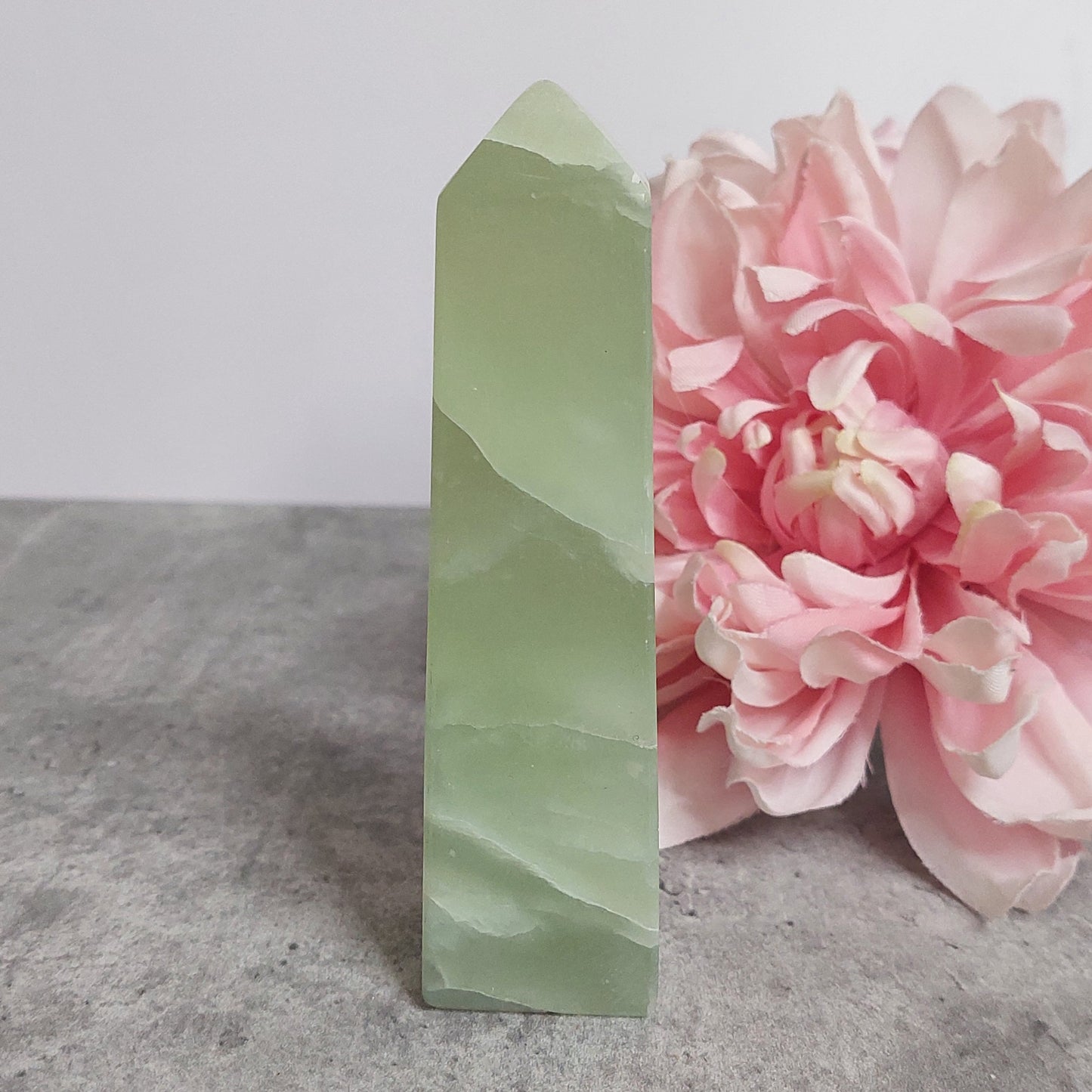 Torni, Jadekalsiitti 12cm