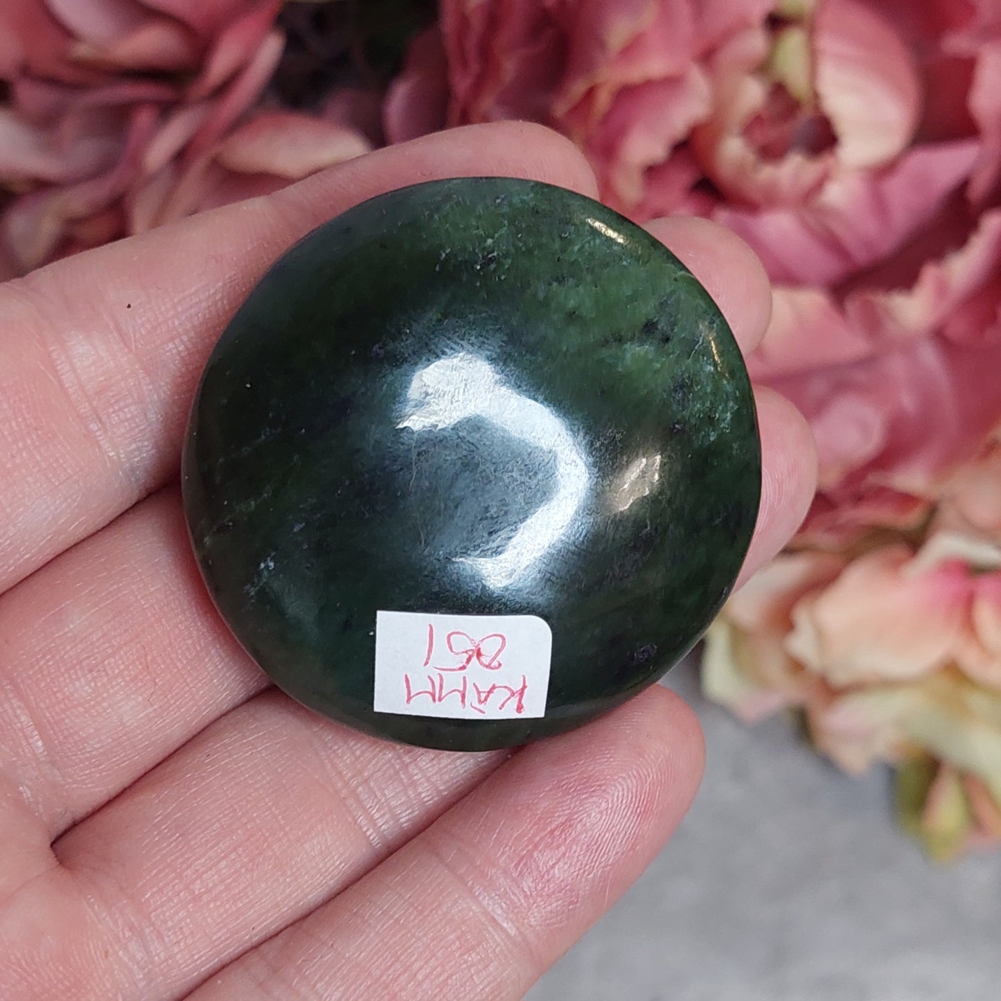 Kämmenkivi, nappi nephriitti