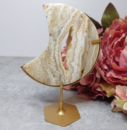 Kuu, pitsiakaatti Indonesia