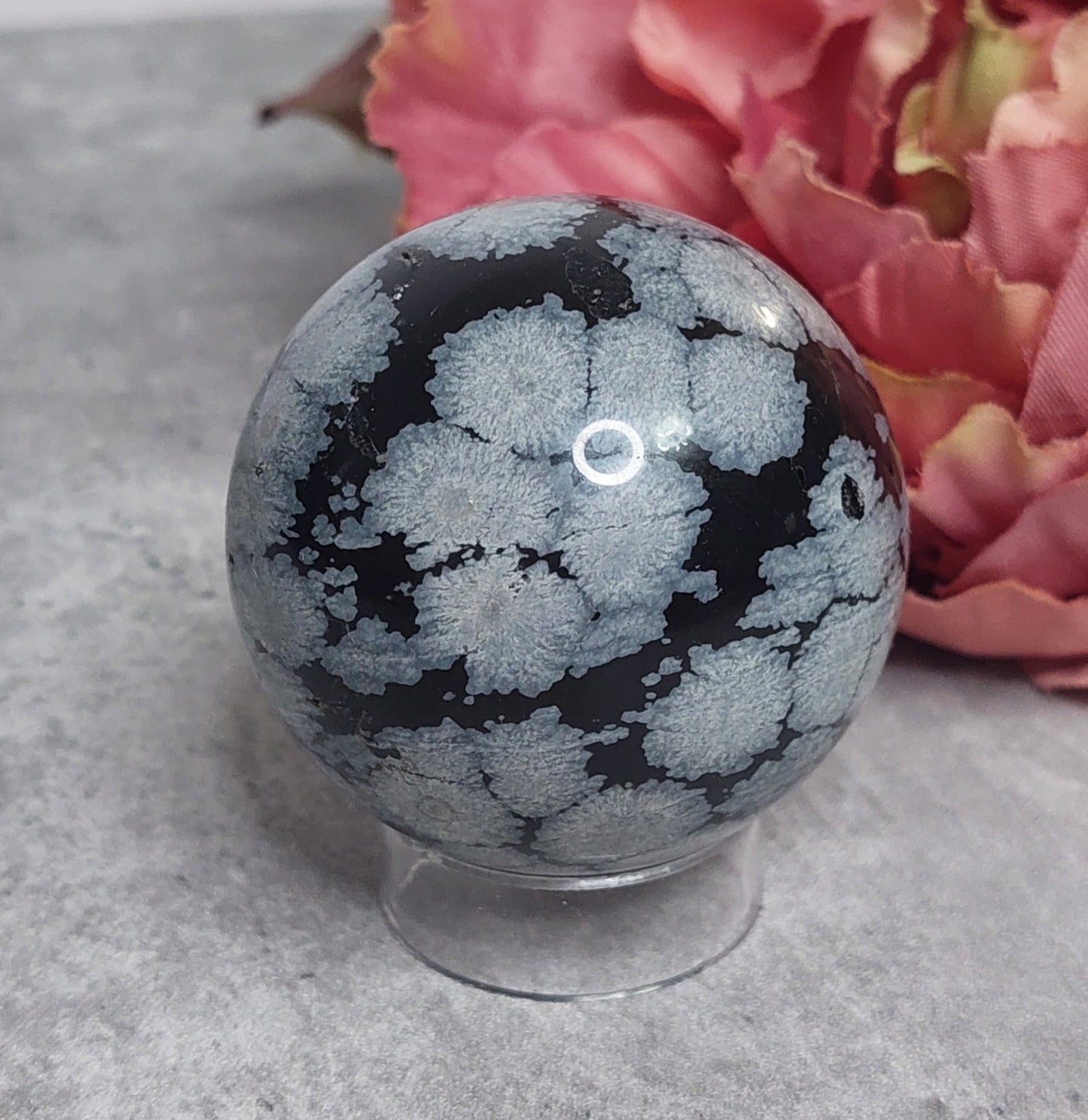 Pallo, lumihiutaleobsidiaani 5cm