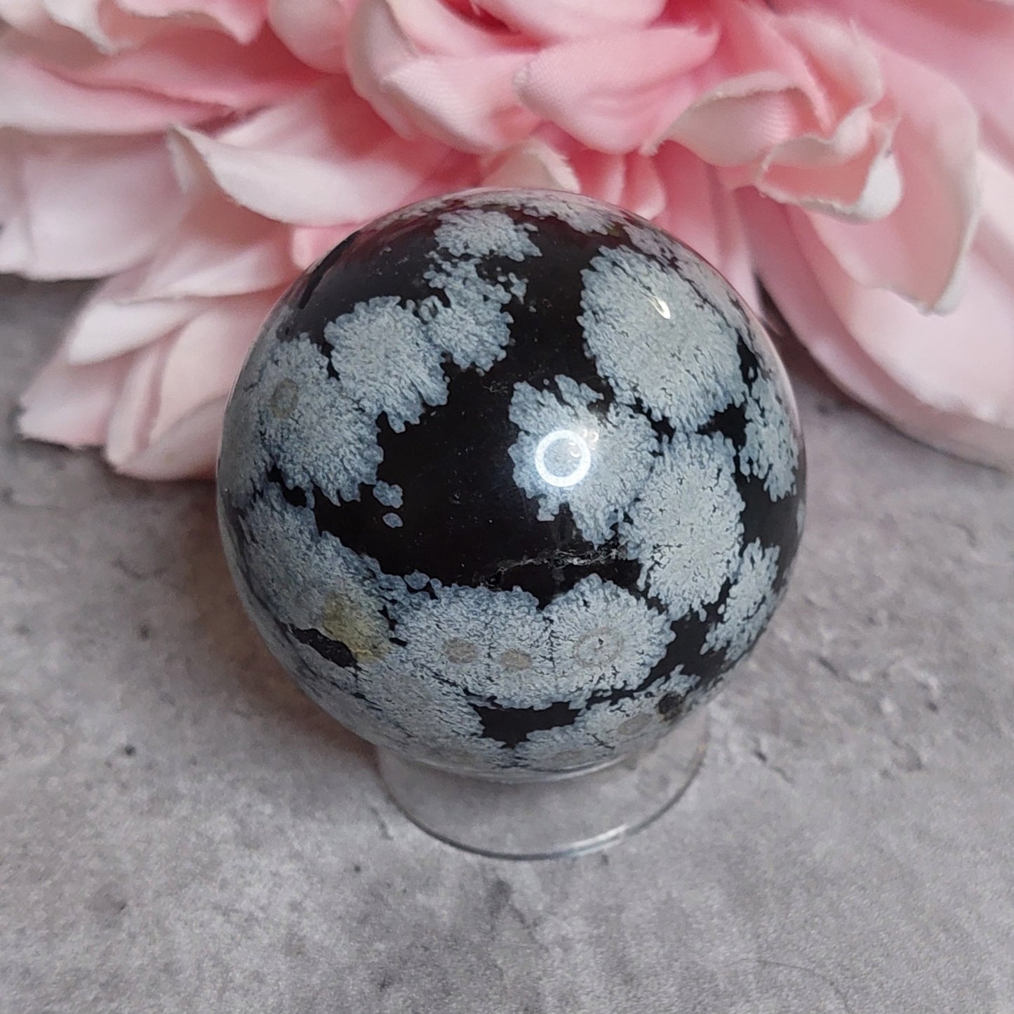Pallo, lumihiutaleobsidiaani 5cm