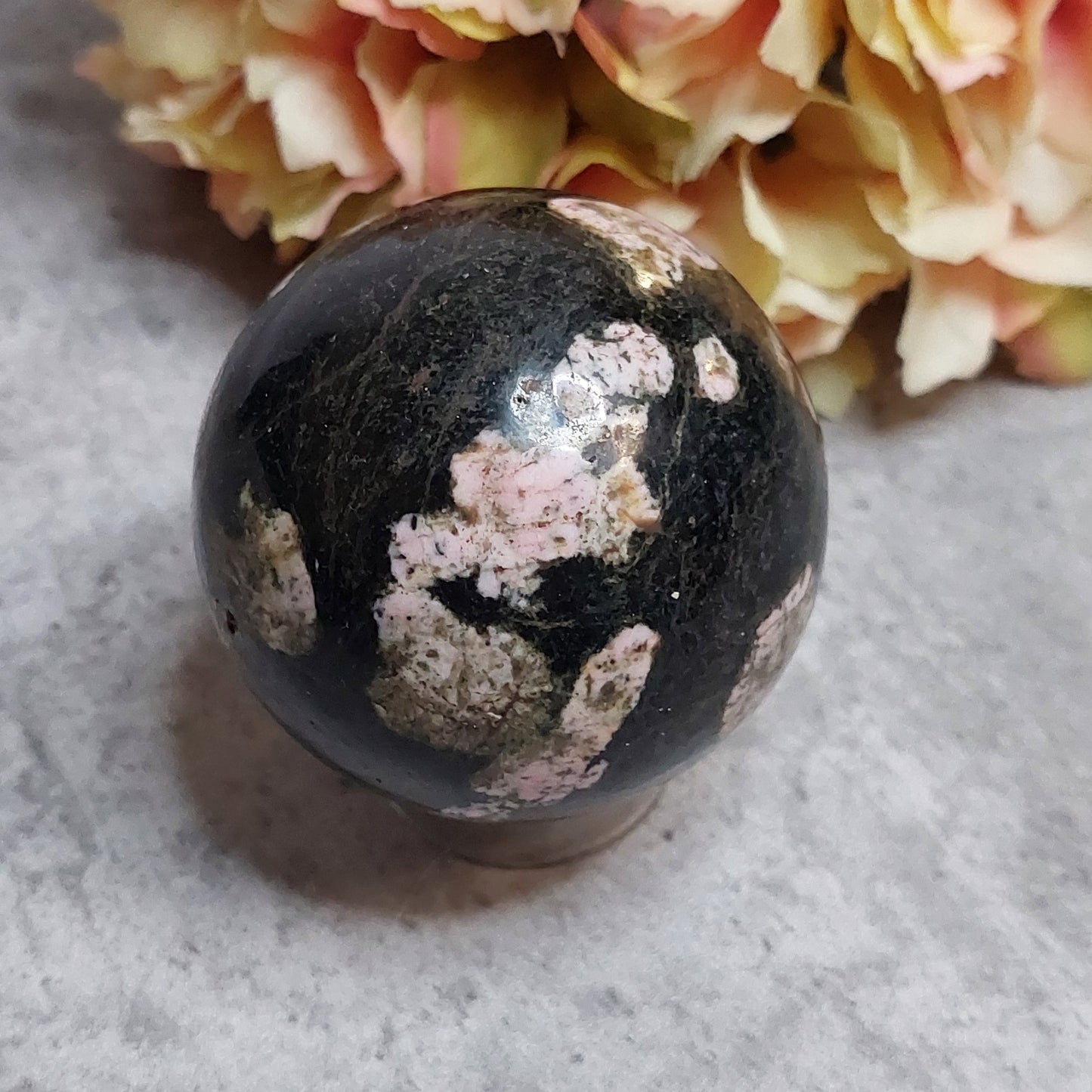 Pallo, lumihiutalerodoniitti 5,7cm