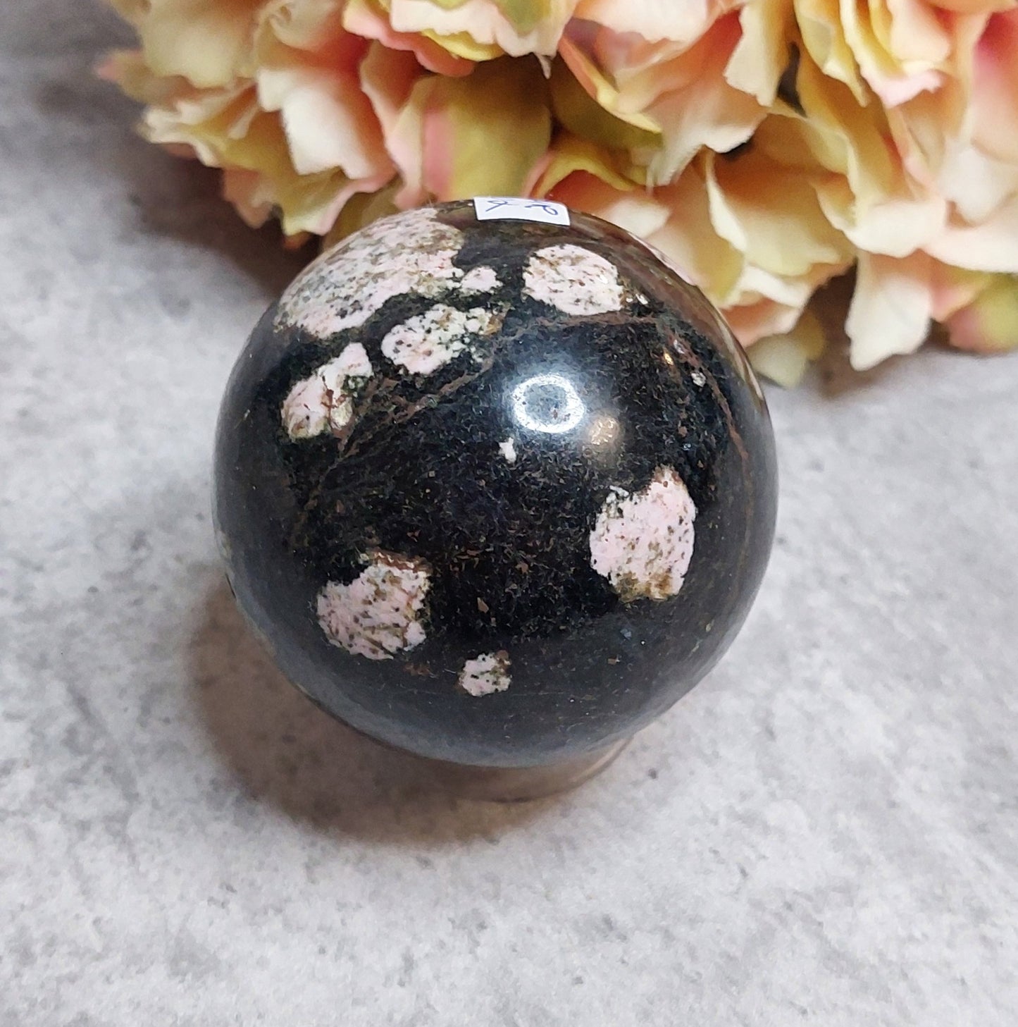 Pallo, lumihiutalerodoniitti 5,7cm