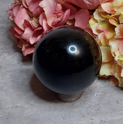 Pallo, hopeaobsidiaani 6,9cm