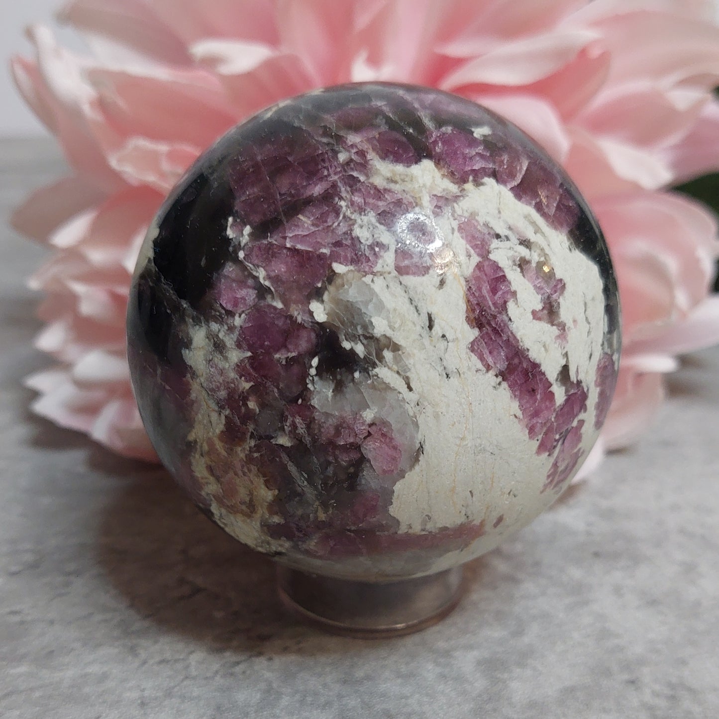 Pallo, vpun turmaliini 7cm
