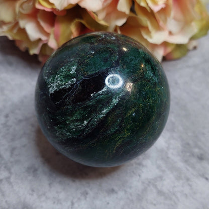 Pallo, Chinese emerald 6,1cm