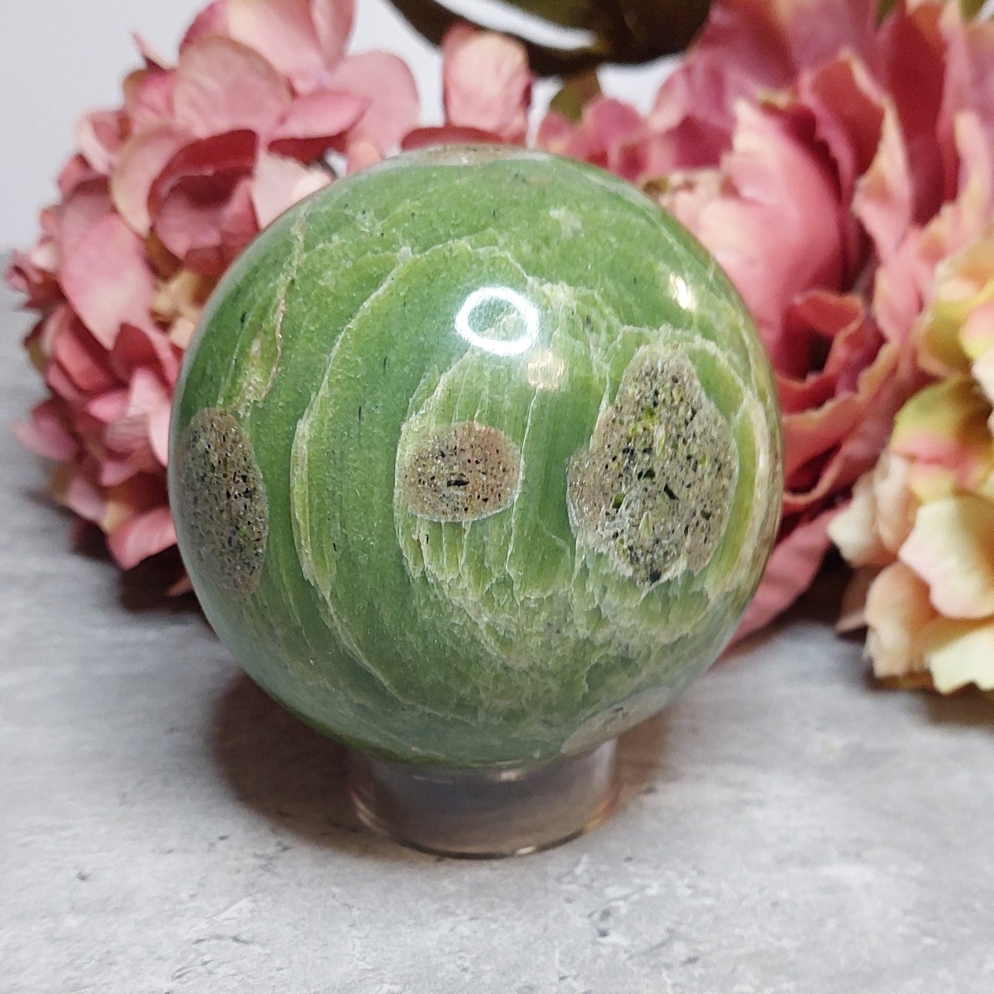 Pallo, tremoliitti 8,6cm