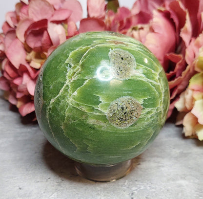 Pallo, tremoliitti 8,6cm