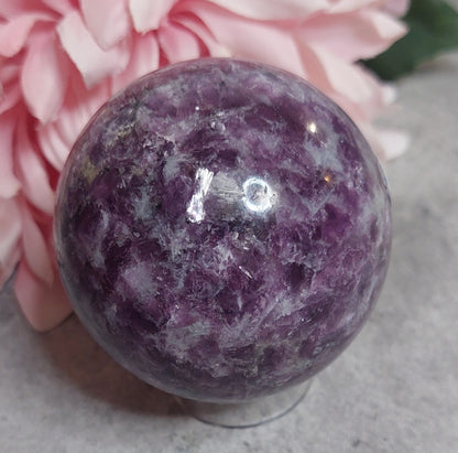 Pallo, lepidoliitti 6,2cm