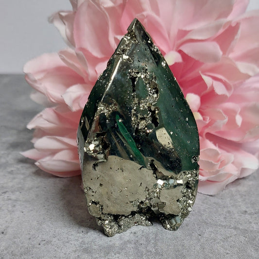 Liekki, pyriitti 8cm