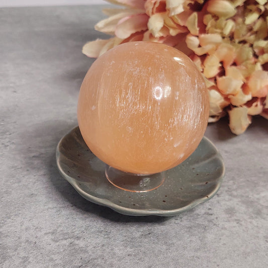 Pallo 6cm oranssi seleniittipallo